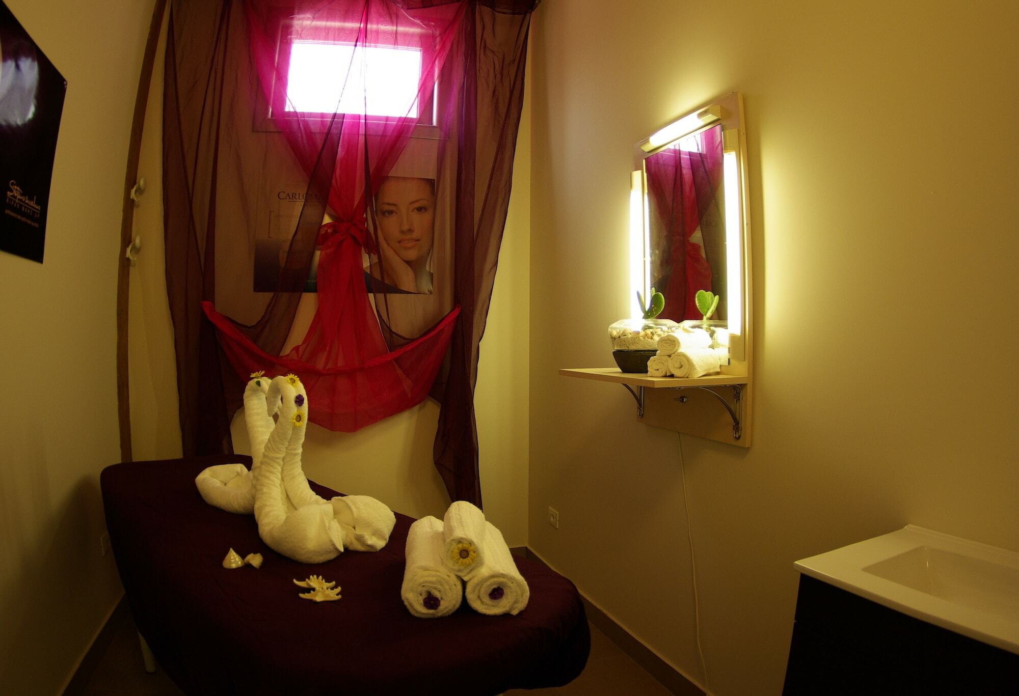 נובה סירי Sira Resort מראה חיצוני תמונה